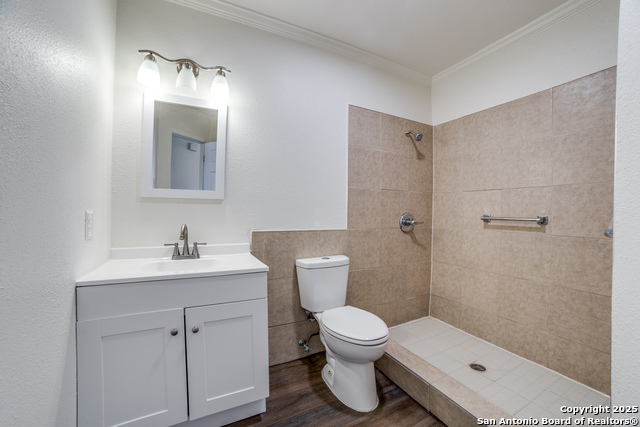 Listing photo id 18 for 4335 Misty Springs