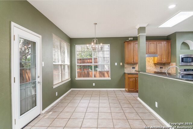 Image 12 of 49 For 2610 Plum Hollow