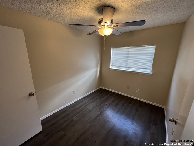 Image 17 of 24 For 6839 Cape Meadow