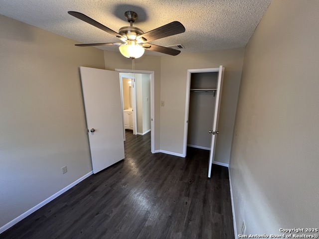 Image 18 of 24 For 6839 Cape Meadow