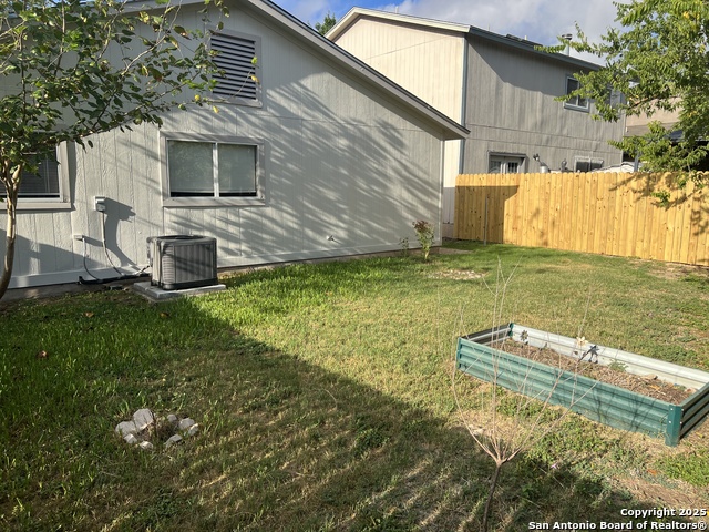 Image 23 of 24 For 6839 Cape Meadow