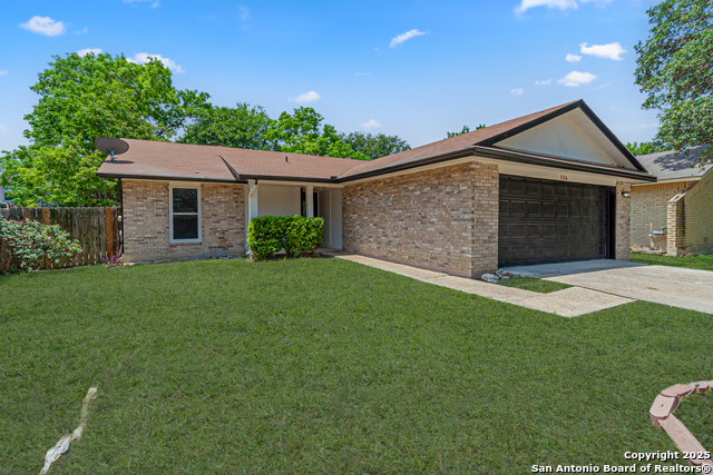 Image 2 of 39 For 326 Renee Dr