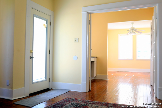 Image 17 of 23 For 228 Woodlawn Ave W