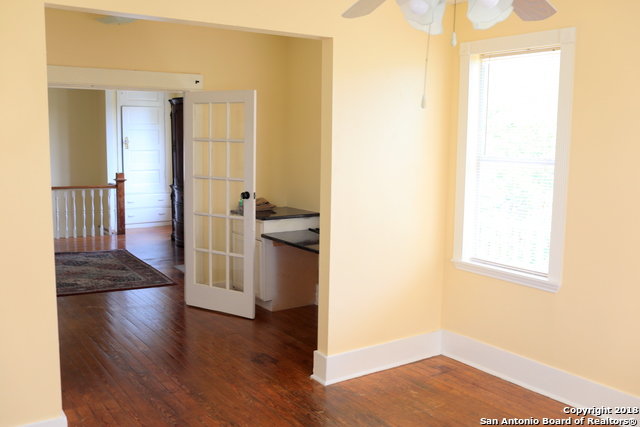 Image 19 of 23 For 228 Woodlawn Ave W