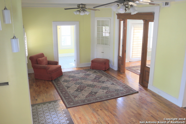 Image 3 of 23 For 228 Woodlawn Ave W
