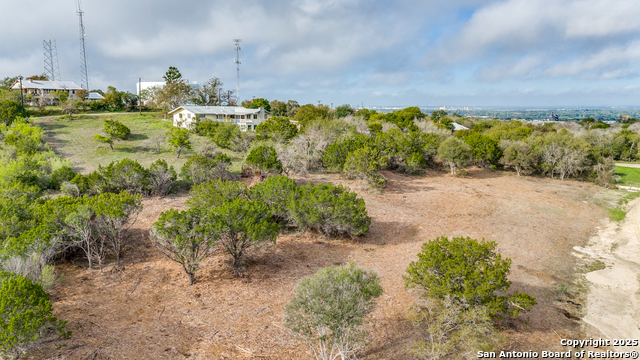 Listing photo id 8 for 013 Wesp Way