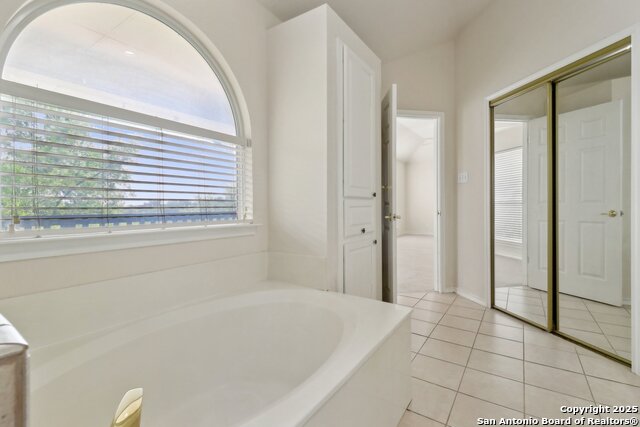 Image 22 of 36 For 522 Mesa Ridge