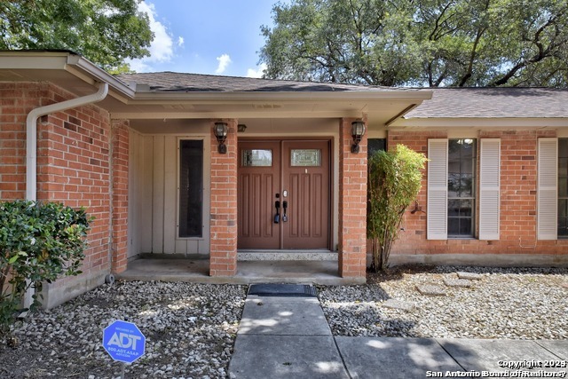 Image 2 of 13 For 6302 Madeleine Dr