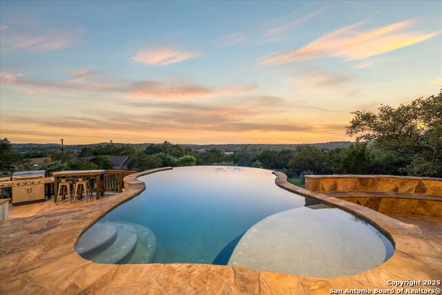 Image 6 of 70 For 406 Breathless View St