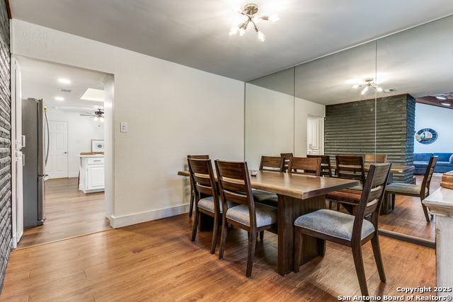Listing photo id 15 for 2115 Green Creek