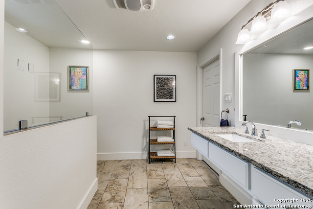 Listing photo id 26 for 2115 Green Creek