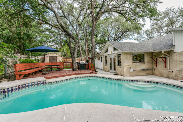 Listing photo id 34 for 2115 Green Creek