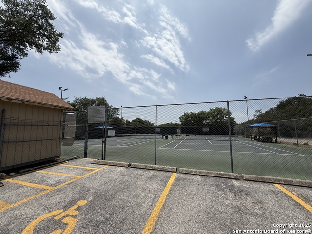 Listing photo id 37 for 2115 Green Creek