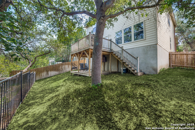 Listing photo id 23 for 10323 Medio Creek