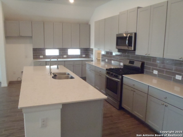 Listing photo id 16 for 5919 Corsicana