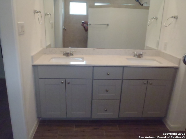 Listing photo id 19 for 5919 Corsicana