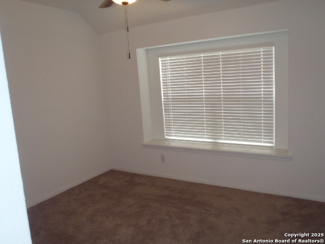 Listing photo id 28 for 5919 Corsicana