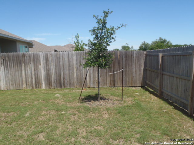 Listing photo id 5 for 5919 Corsicana