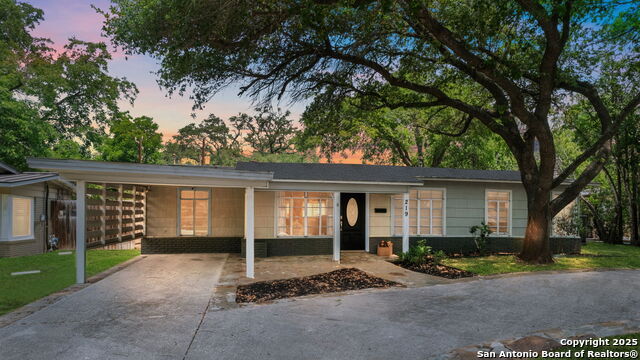 Details for 219 Ridgehaven, San Antonio, TX 78209