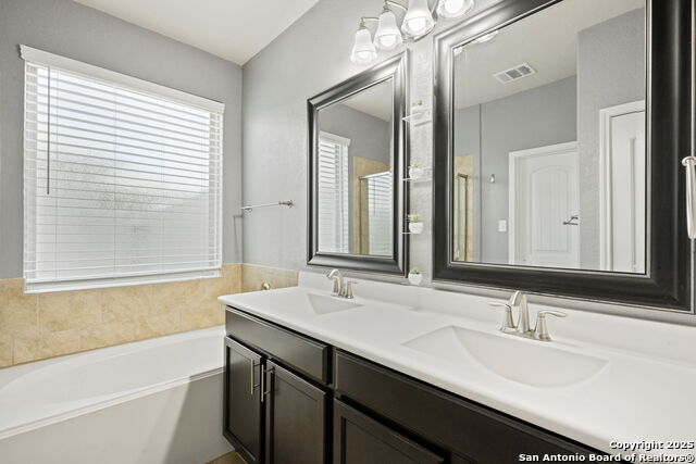 Image 18 of 26 For 13818 Cohan Way