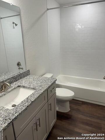 Image 9 of 14 For 10220 Eaglewood Nook  102
