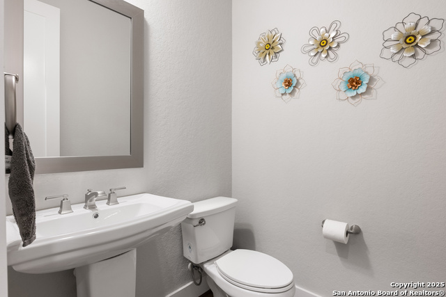 Listing photo id 9 for 17918 Cantera Ct
