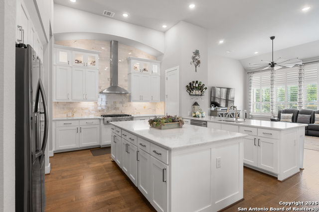 Listing photo id 20 for 17918 Cantera Ct