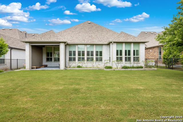 Listing photo id 23 for 17918 Cantera Ct