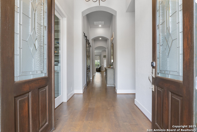 Listing photo id 2 for 17918 Cantera Ct