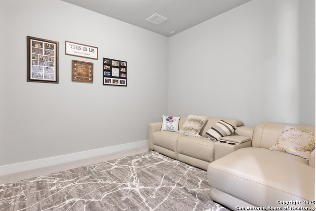 Listing photo id 4 for 17918 Cantera Ct