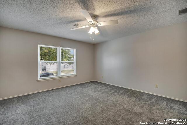 Listing photo id 29 for 1632 Dogwood Lane