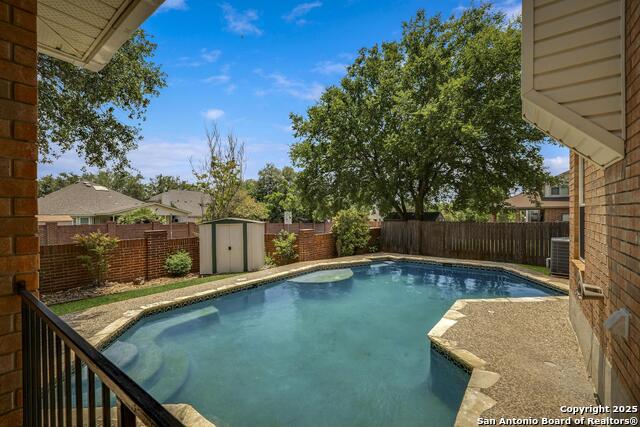Listing photo id 34 for 1632 Dogwood Lane