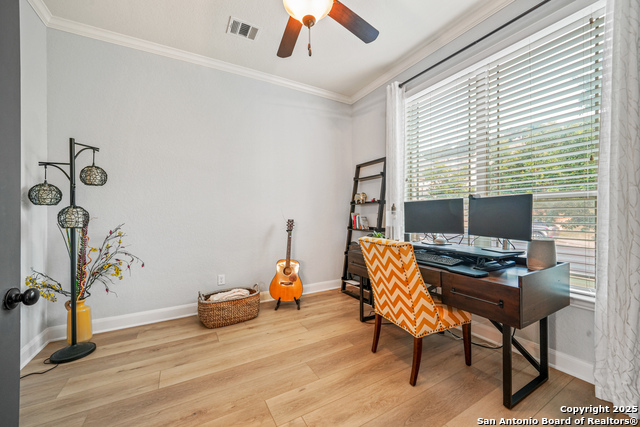 Listing photo id 25 for 17055 Sonoma