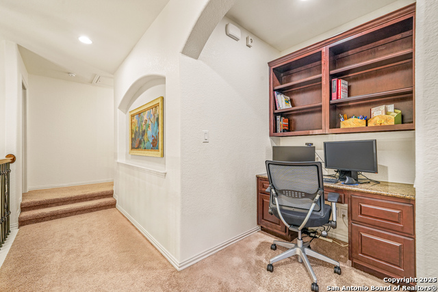 Listing photo id 26 for 17055 Sonoma