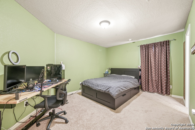 Listing photo id 29 for 17055 Sonoma