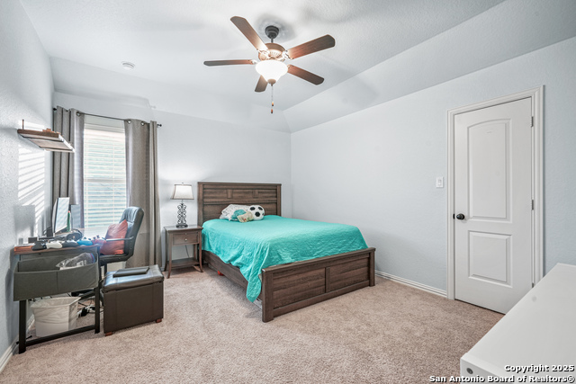 Listing photo id 31 for 17055 Sonoma