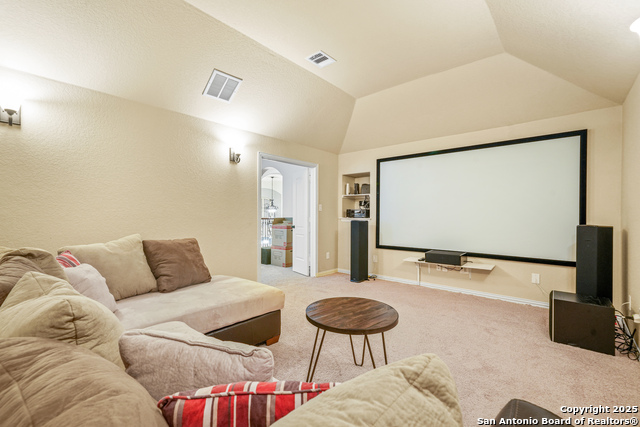 Listing photo id 32 for 17055 Sonoma