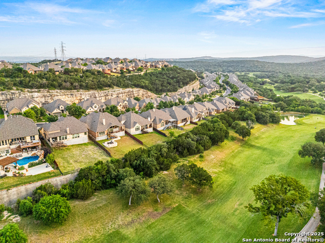Listing photo id 39 for 17055 Sonoma