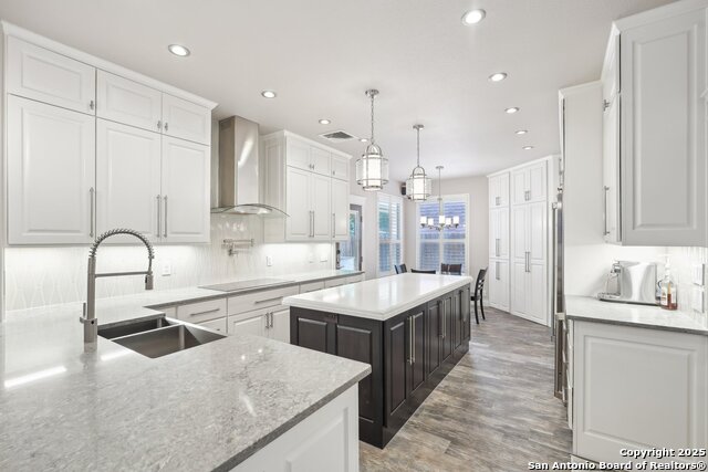 Listing photo id 11 for 2834 Olive Ave