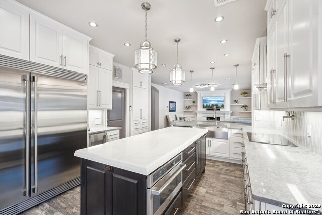 Listing photo id 14 for 2834 Olive Ave
