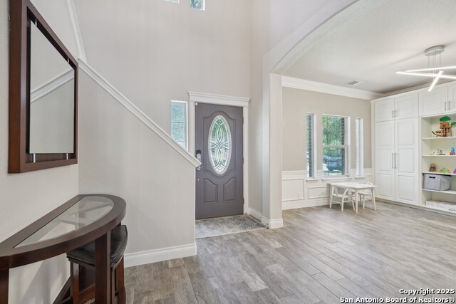 Listing photo id 1 for 2834 Olive Ave