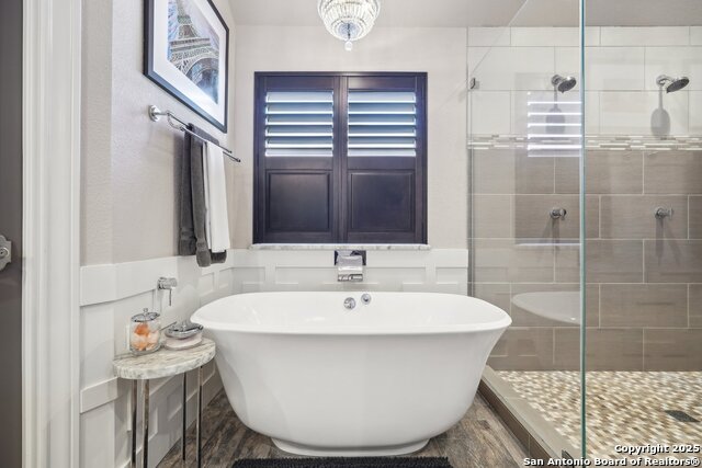 Listing photo id 28 for 2834 Olive Ave