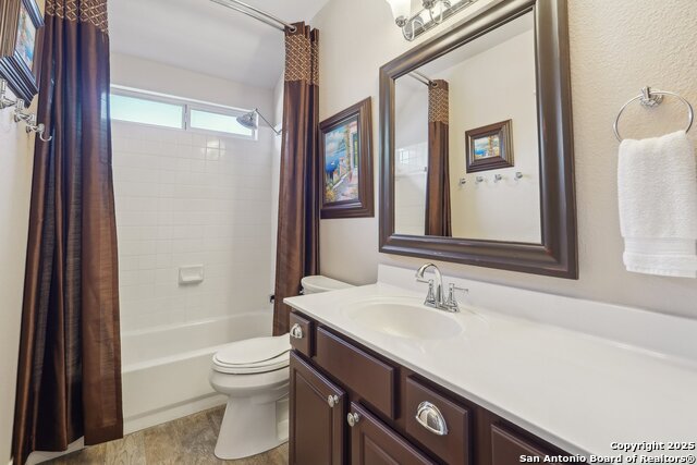 Listing photo id 33 for 2834 Olive Ave
