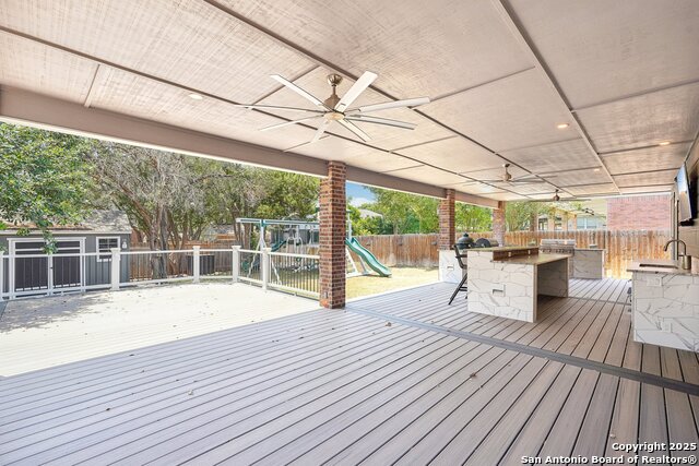 Listing photo id 42 for 2834 Olive Ave