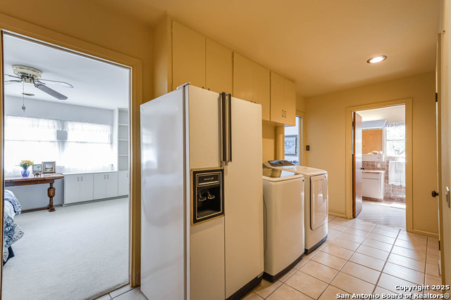 Listing photo id 19 for 110 Cliffside Dr