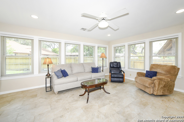 Listing photo id 13 for 1415 Synandra