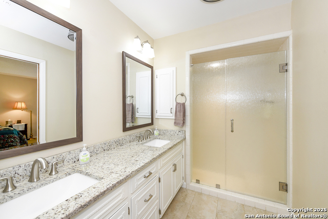 Listing photo id 17 for 1415 Synandra