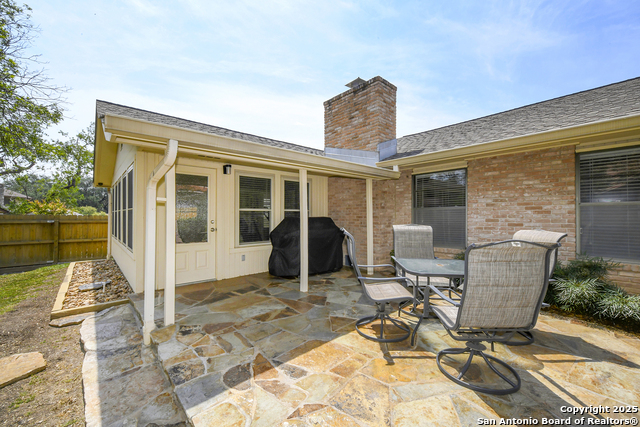 Listing photo id 26 for 1415 Synandra