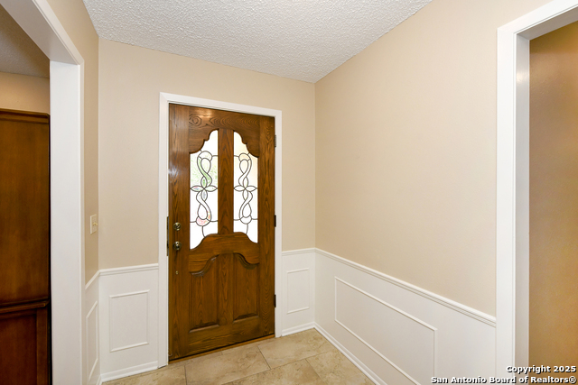 Listing photo id 1 for 1415 Synandra