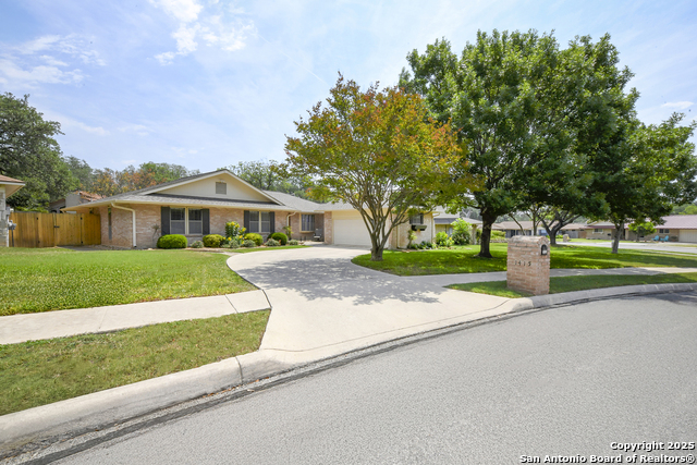 Listing photo id 29 for 1415 Synandra